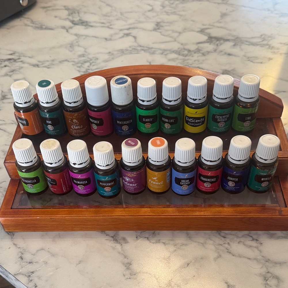 Essential Oil Collection Young Living 15 ml lot full to label